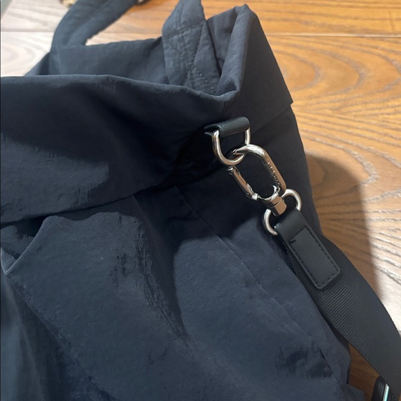 lululemon athletica on my level 2.0 19L tote - Picture 4 of 8